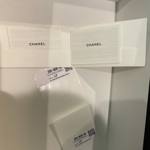 🆕 CHANEL Ivory CC Logo Quilted Wedge Dad Sandals Rare Gold Hardware - Picture 13 of 16